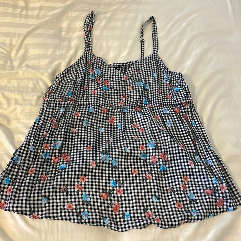 $15 or 2/$20 Torrid tank, size 3X